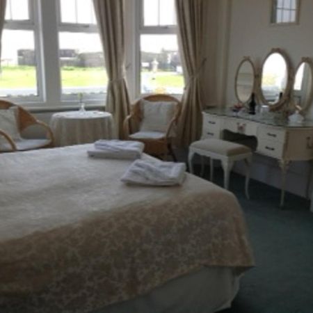 Bassets House Bed and Breakfast Ήστμπορν Εξωτερικό φωτογραφία