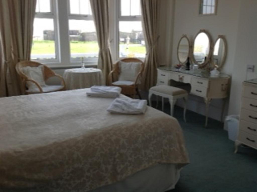 Bassets House Bed and Breakfast Ήστμπορν Εξωτερικό φωτογραφία