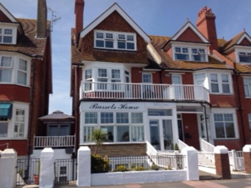 Bassets House Bed and Breakfast Ήστμπορν Εξωτερικό φωτογραφία